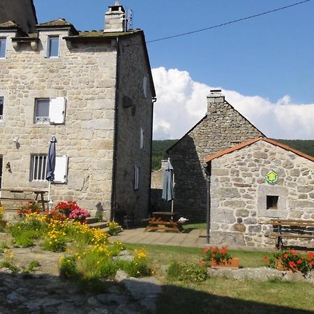 Gite Les Ducs Mialanes Exterior foto