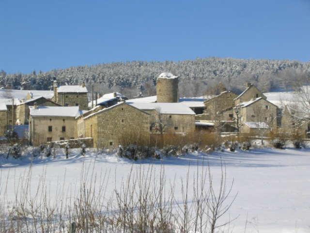 Gite Les Ducs Mialanes Exterior foto